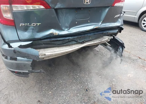 2019 Honda Pilot Lx z USA, uszkodzony, nr VIN 5FNYF6H12KB099524